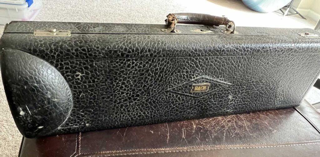 Trumpet Case AidaTrumpet Side 1925