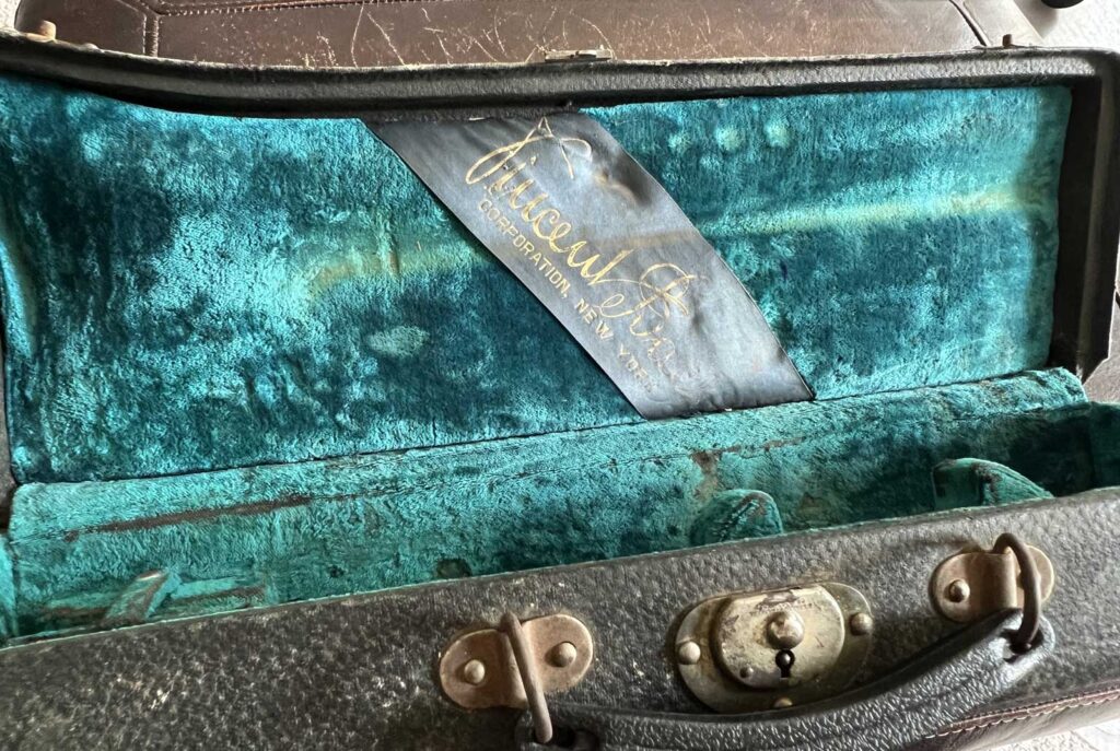 Trumpet Case TealRibbon Apollo 1926