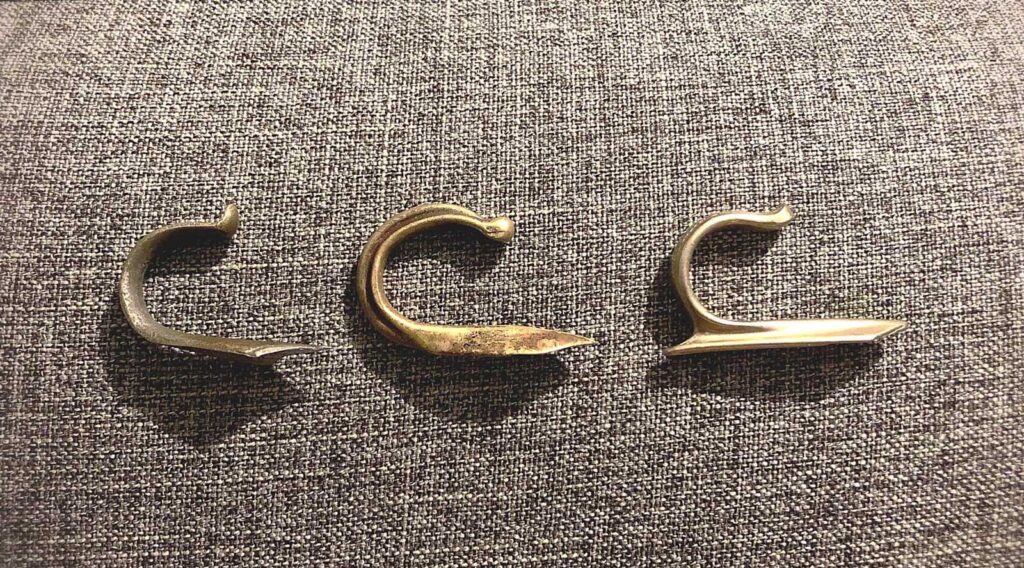 Trumpet Fingerhook Evolution