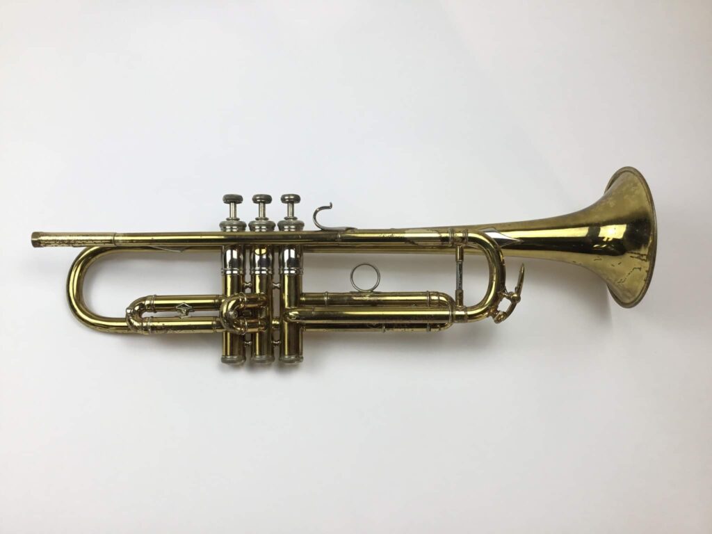 Trumpet StradSerial2 view2 1